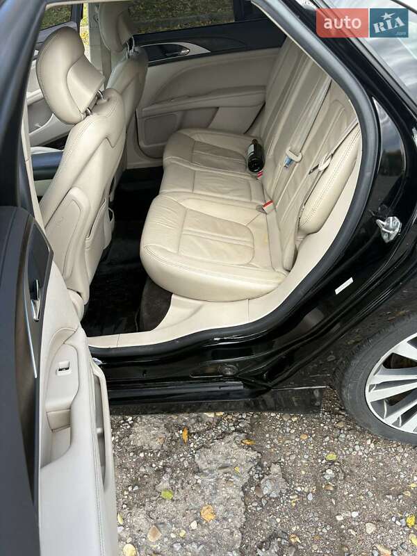 Седан Lincoln MKZ 2016 в Ужгороді