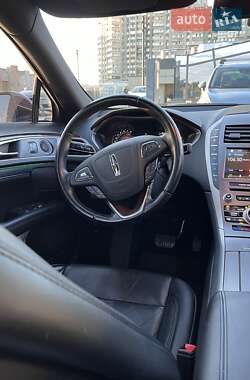 Седан Lincoln MKZ 2018 в Киеве