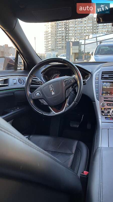 Седан Lincoln MKZ 2018 в Києві