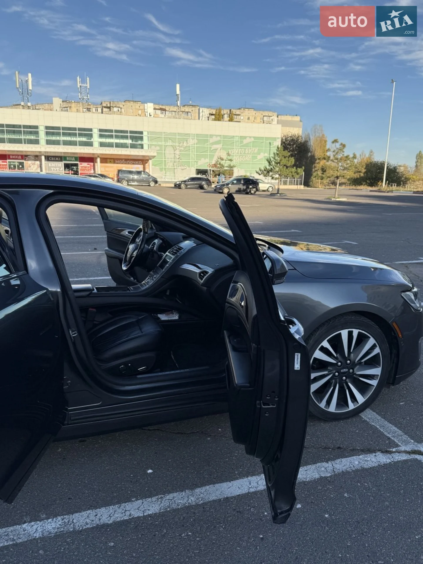 2020 Lincoln MKZ - мініатюра 17