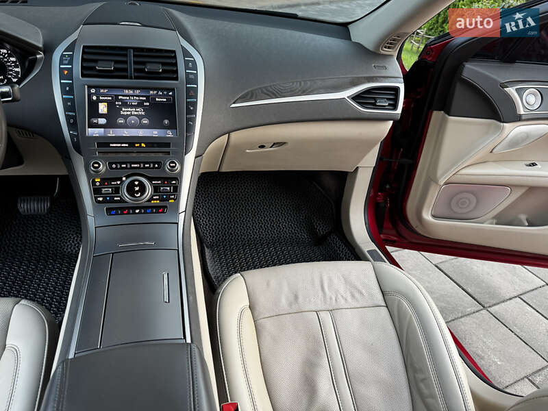 Седан Lincoln MKZ 2020 в Києві