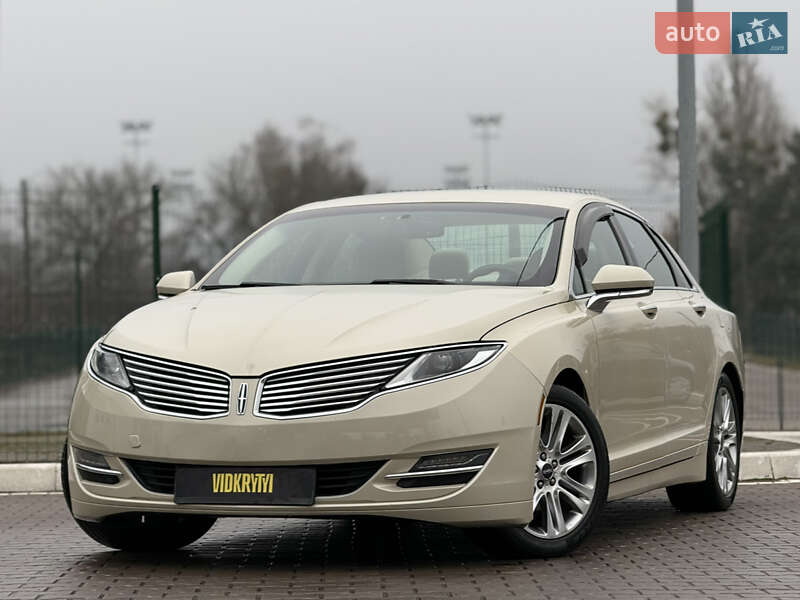 Lincoln MKZ 2014