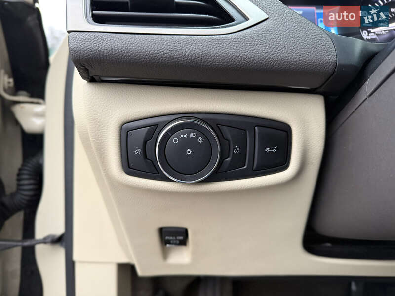 Седан Lincoln MKZ 2014 в Києві