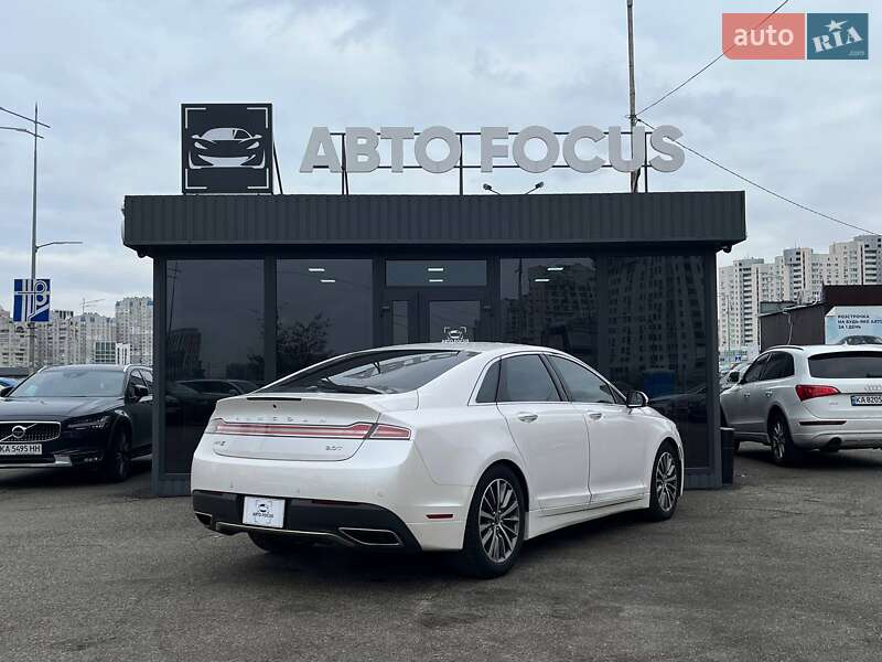 Седан Lincoln MKZ 2018 в Киеве