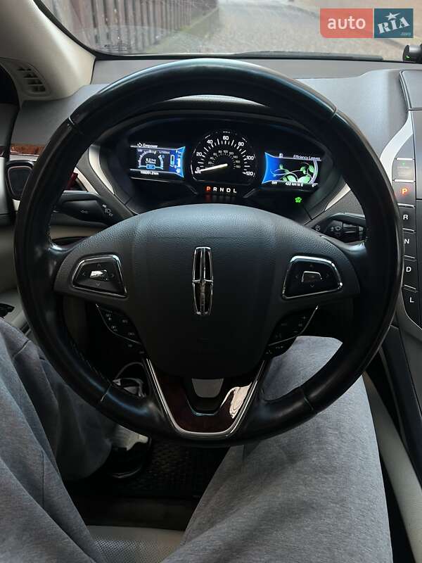 Седан Lincoln MKZ 2014 в Ивано-Франковске