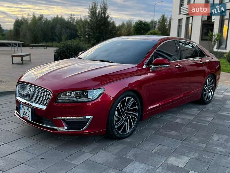 Lincoln MKZ 2020