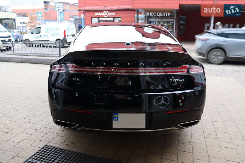 Седан Lincoln MKZ 2016 в Львові