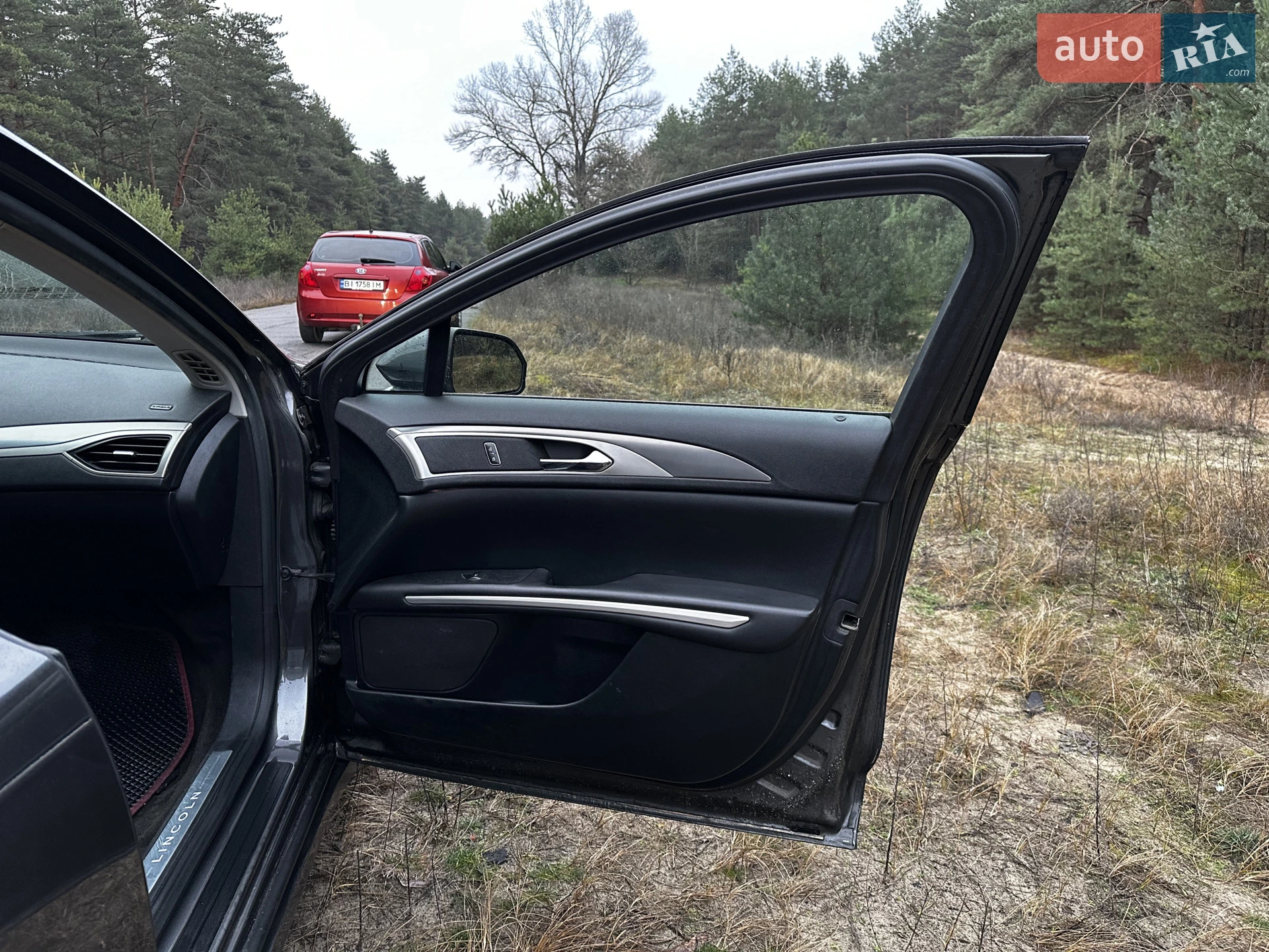 2015 Lincoln MKZ - мініатюра 18