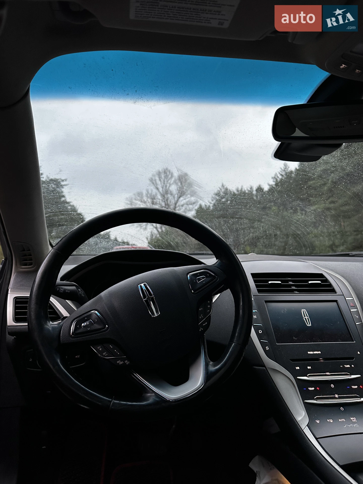 2015 Lincoln MKZ - мініатюра 23