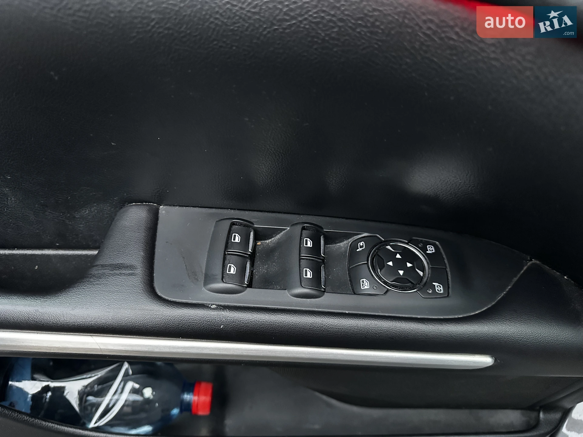 2015 Lincoln MKZ - мініатюра 28