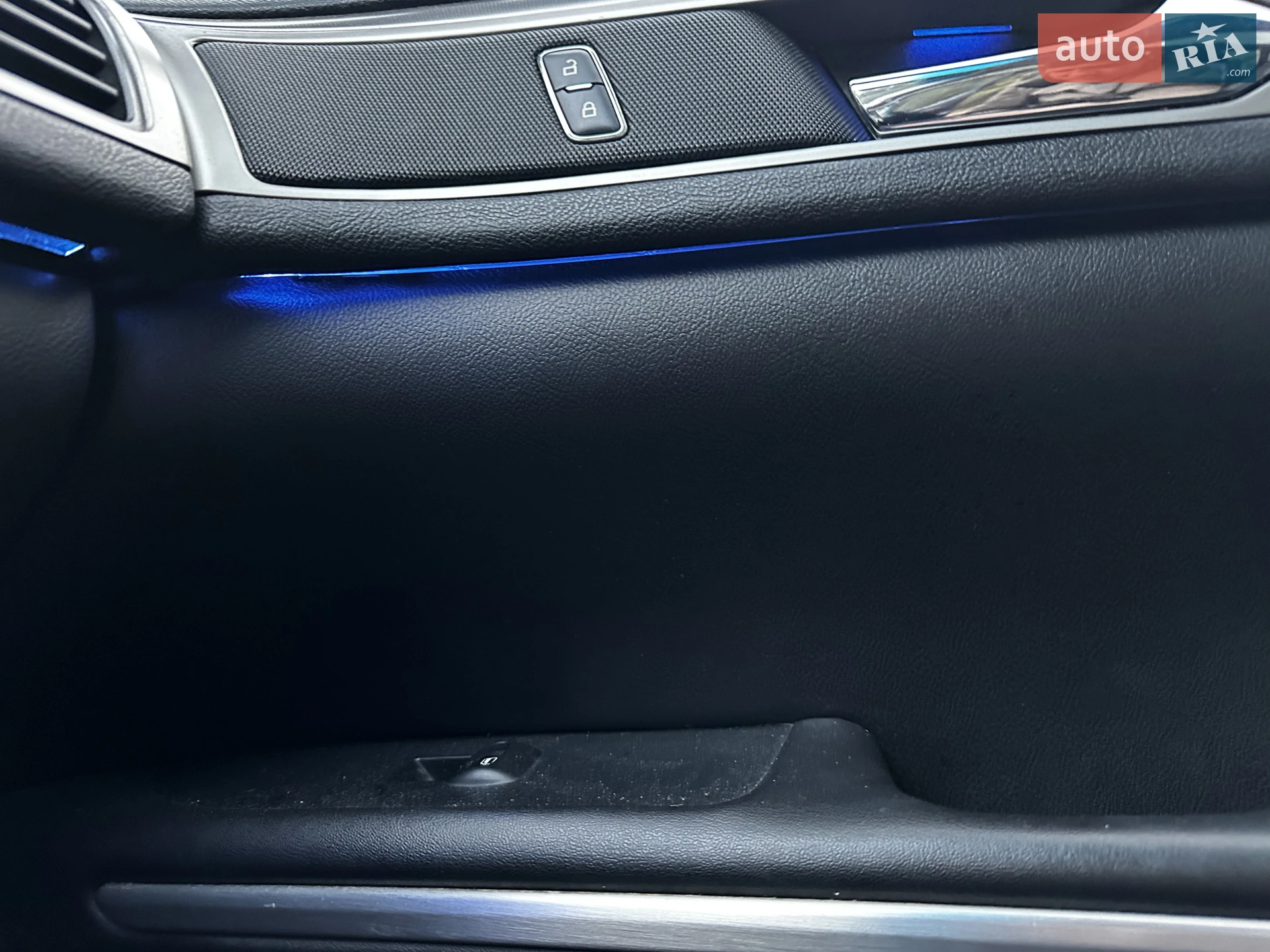 2015 Lincoln MKZ - мініатюра 30