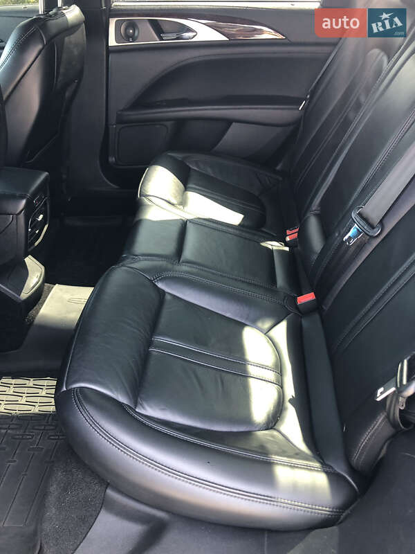 Седан Lincoln MKZ 2019 в Киеве