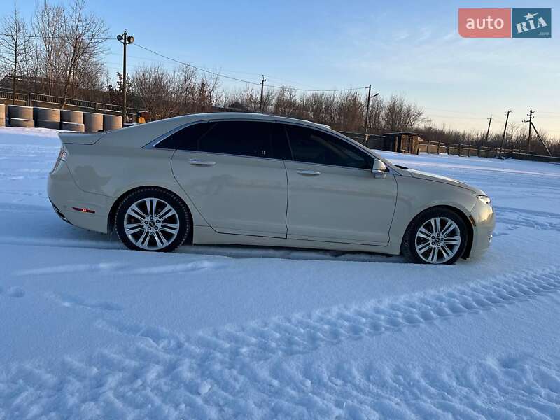 Седан Lincoln MKZ 2013 в Виннице