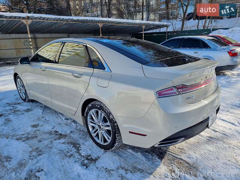 Седан Lincoln MKZ 2015 в Чернигове