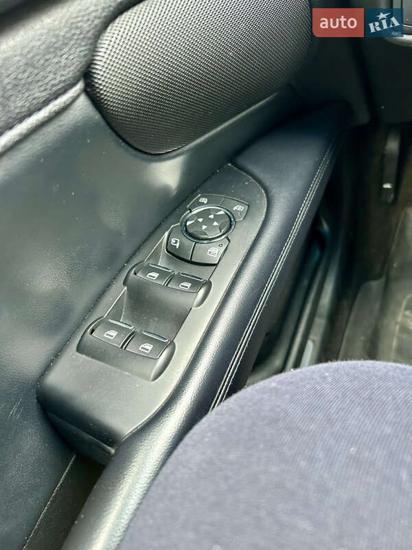 Седан Lincoln MKZ 2019 в Киеве