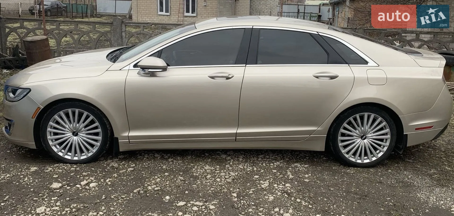 2017 Lincoln MKZ - мініатюра 11