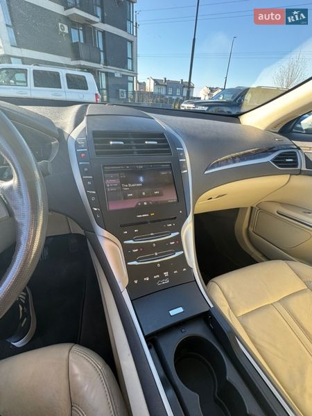 Седан Lincoln MKZ 2013 в Львове