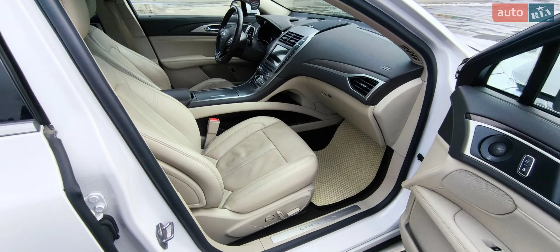 2019 Lincoln MKZ - мініатюра 14