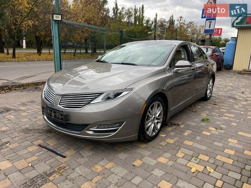 Lincoln MKZ 2015
