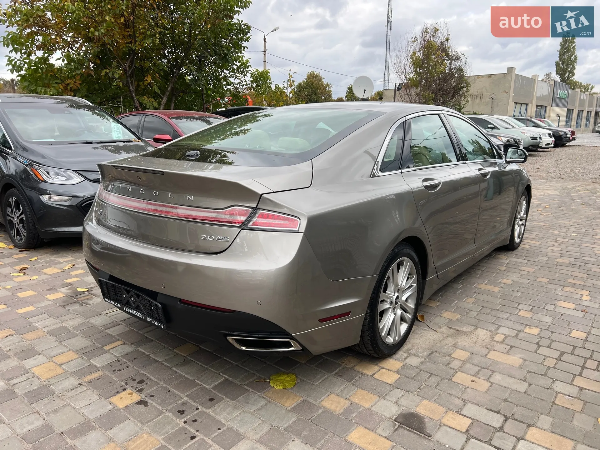 2015 Lincoln MKZ - мініатюра 25