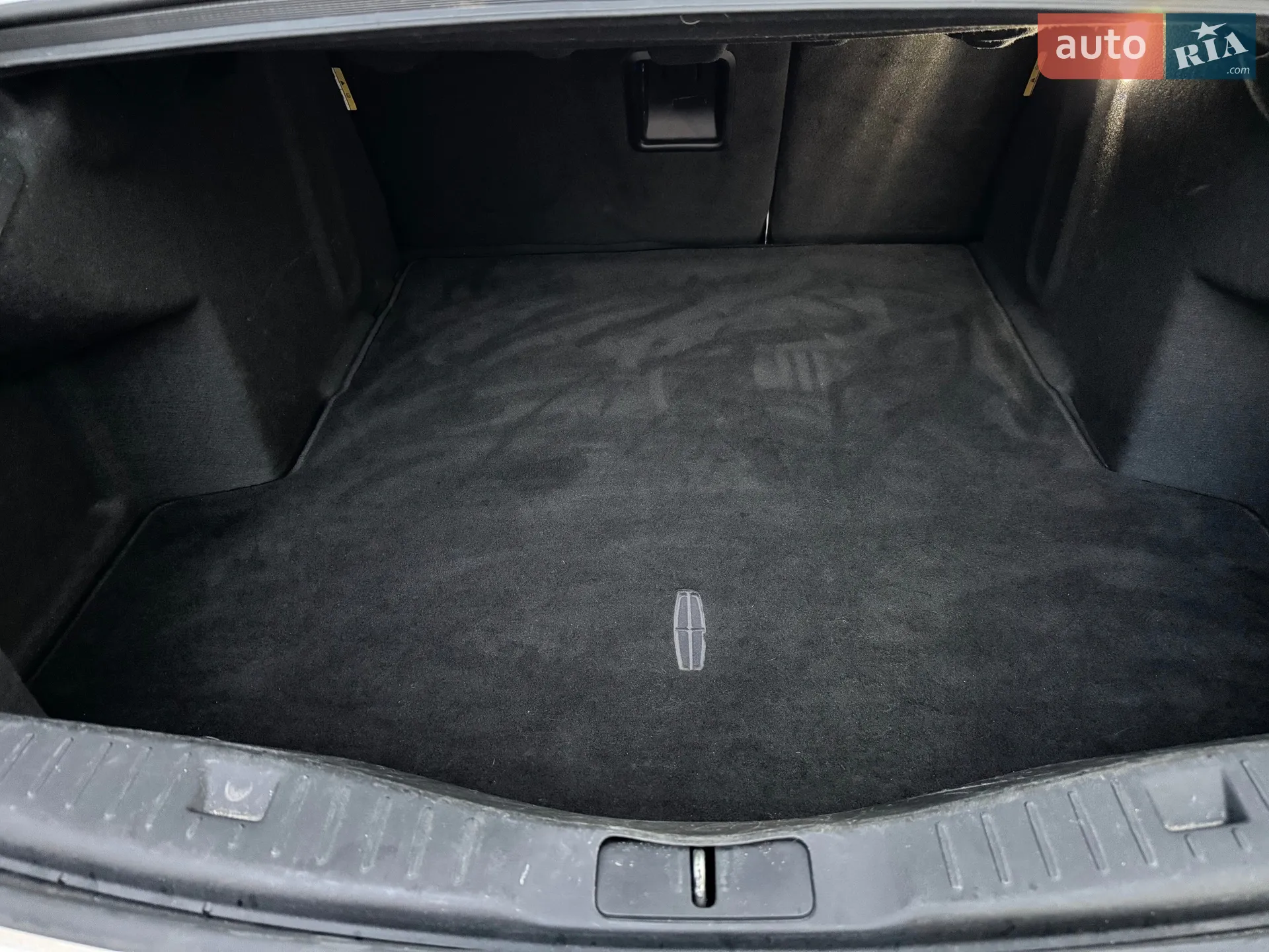 2019 Lincoln MKZ - мініатюра 30
