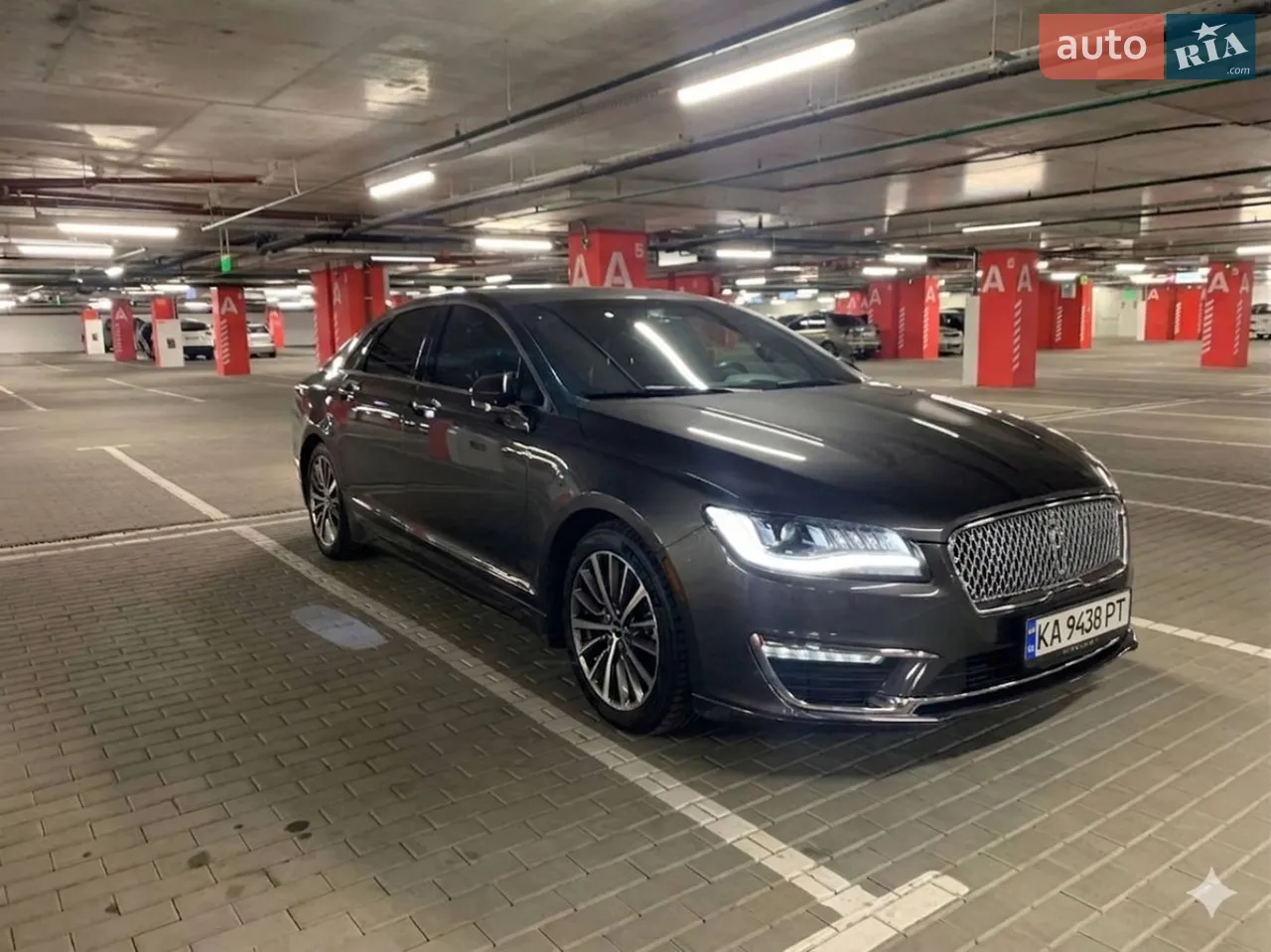 2017 Lincoln MKZ - мініатюра 19