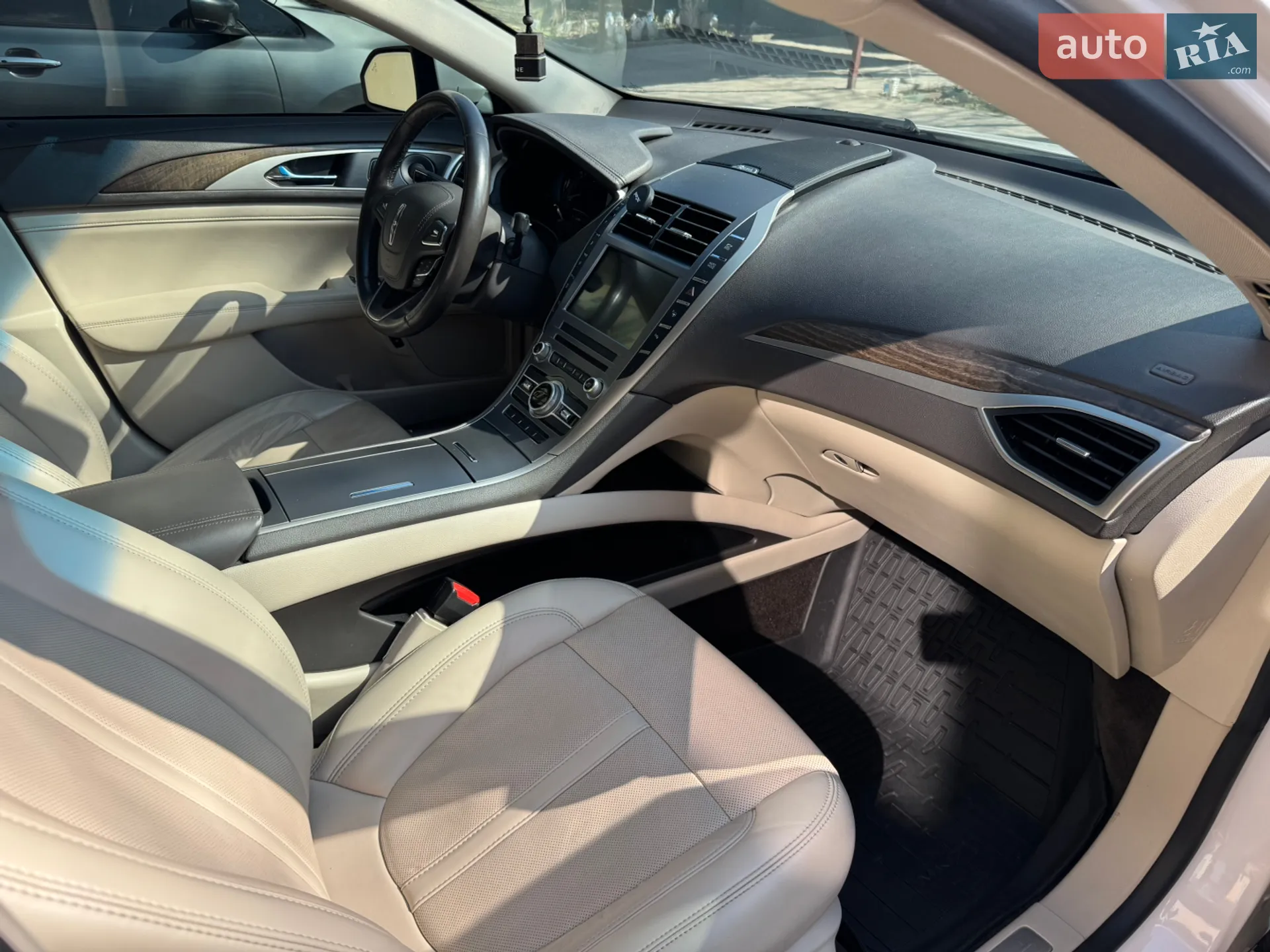 2018 Lincoln MKZ - мініатюра 25