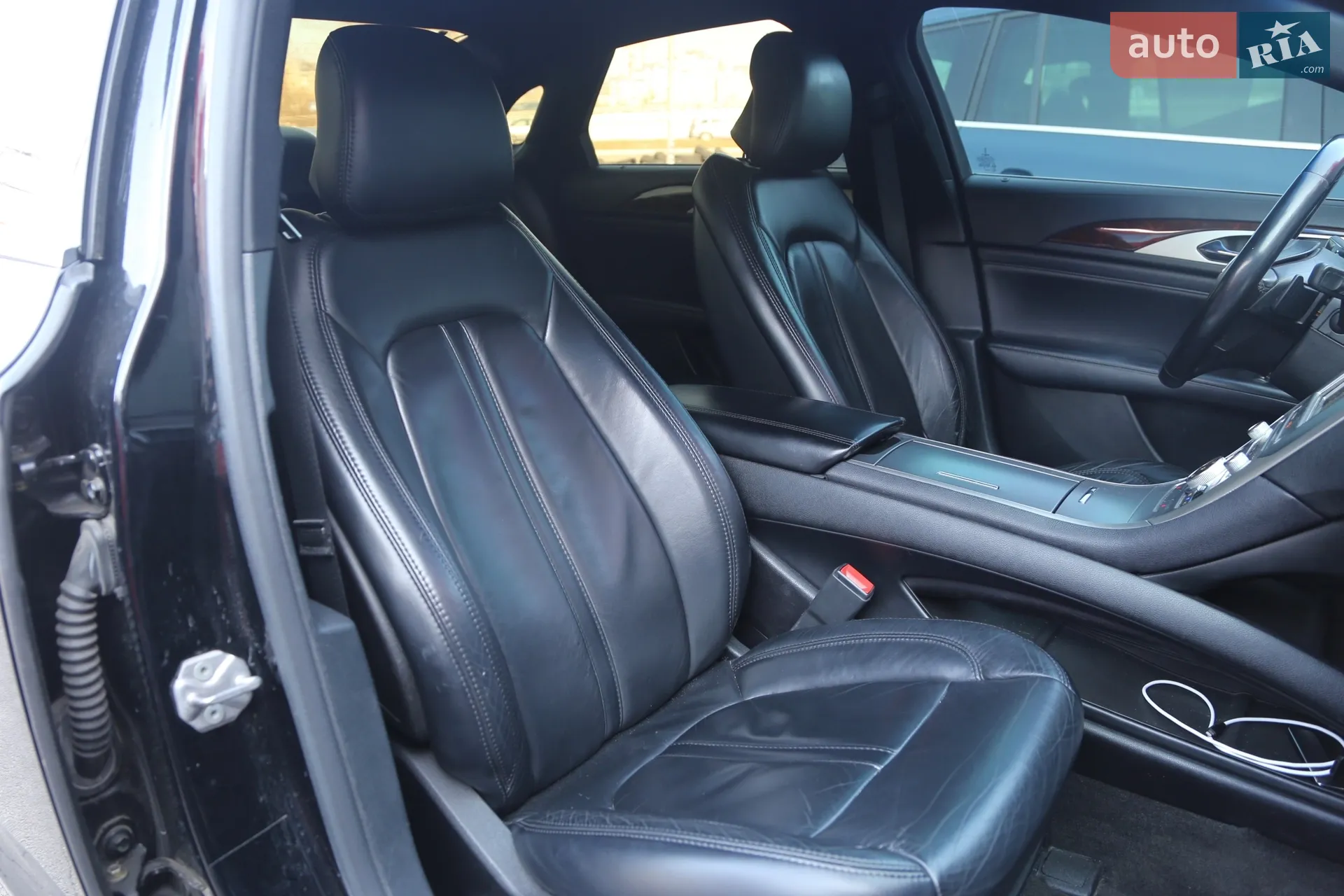 2016 Lincoln MKZ - мініатюра 12