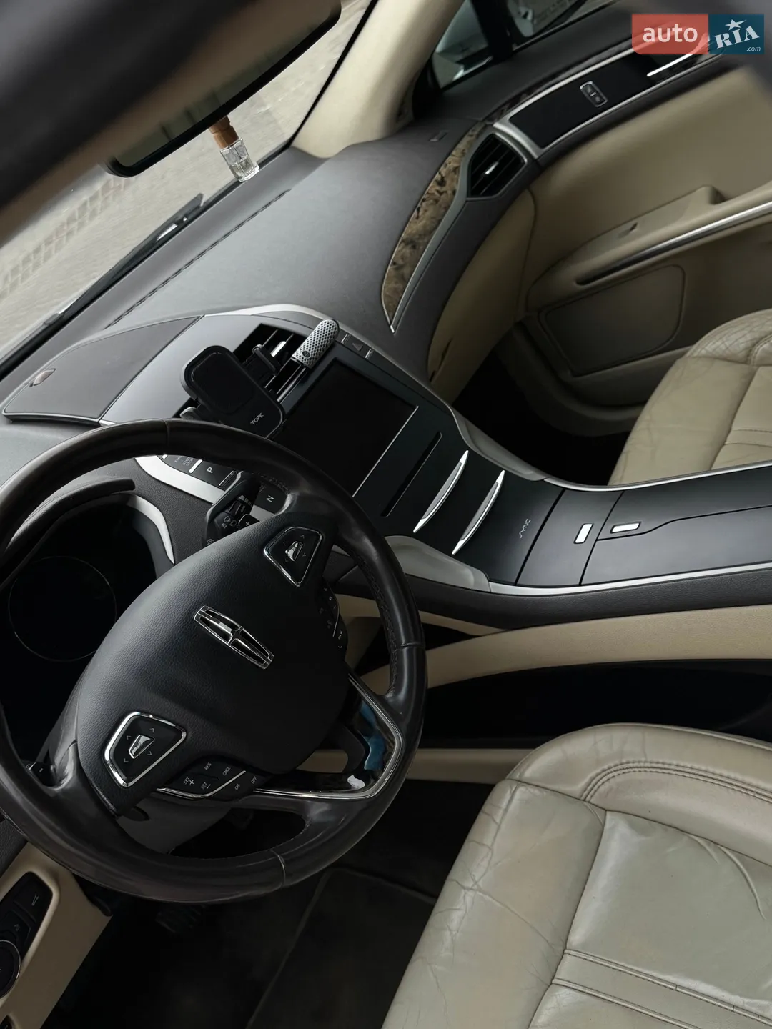 2014 Lincoln MKZ - мініатюра 9