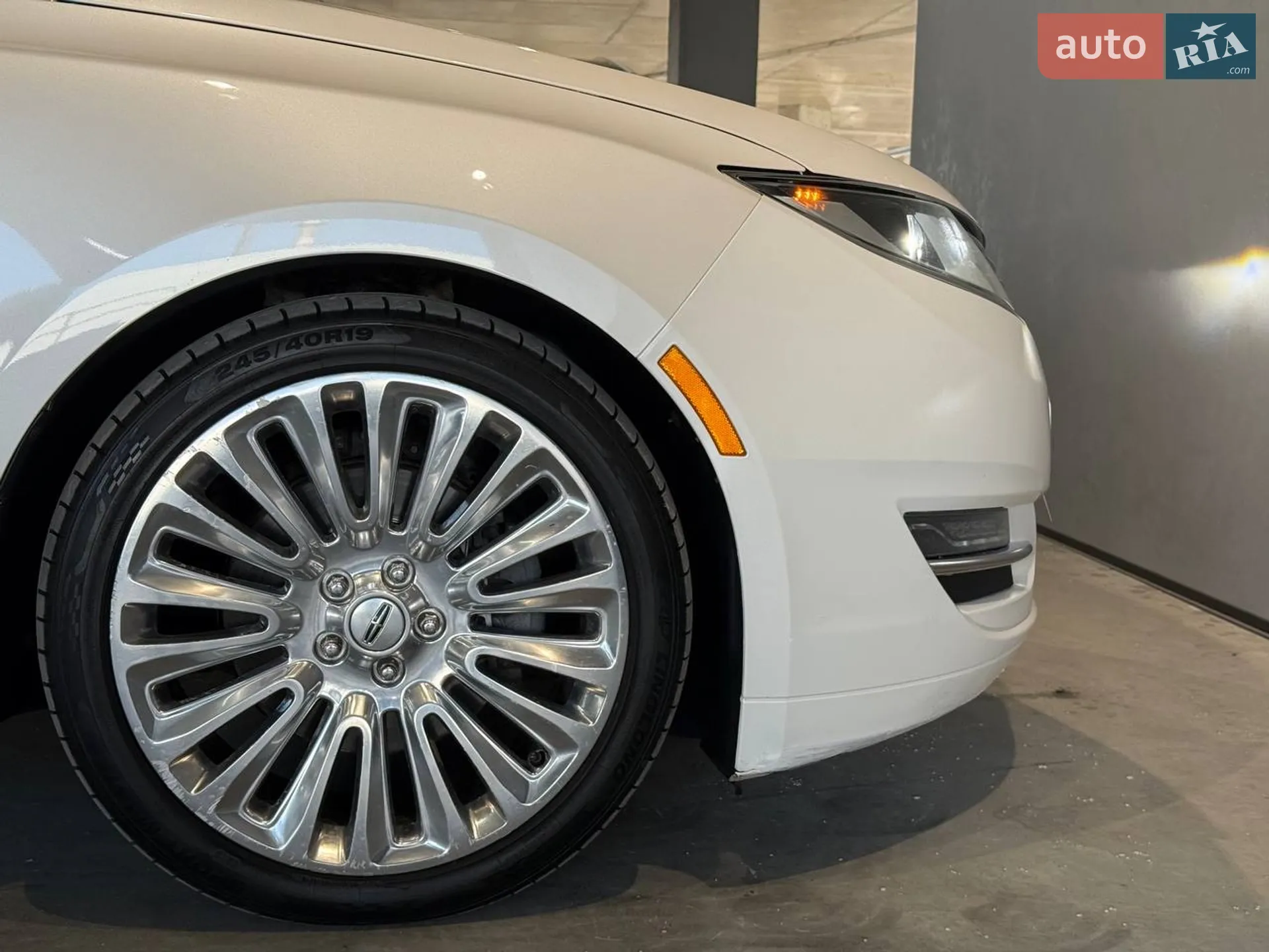 2014 Lincoln MKZ - мініатюра 9