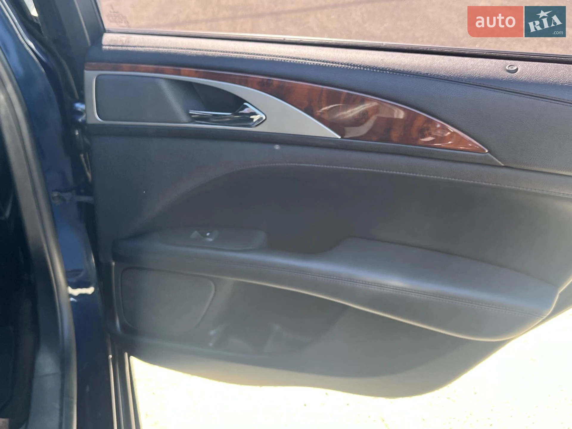 2017 Lincoln MKZ - мініатюра 26