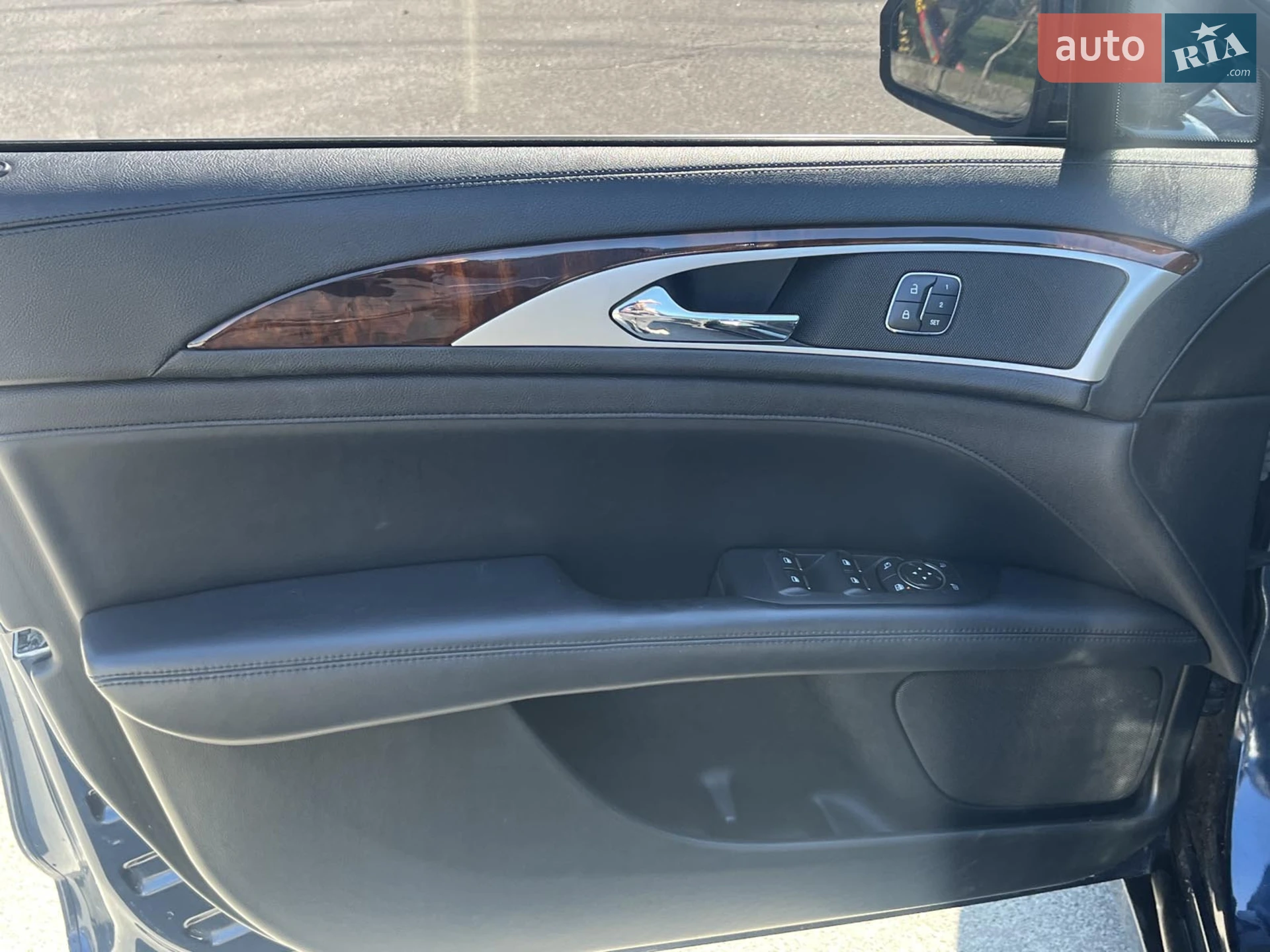 2017 Lincoln MKZ - мініатюра 30