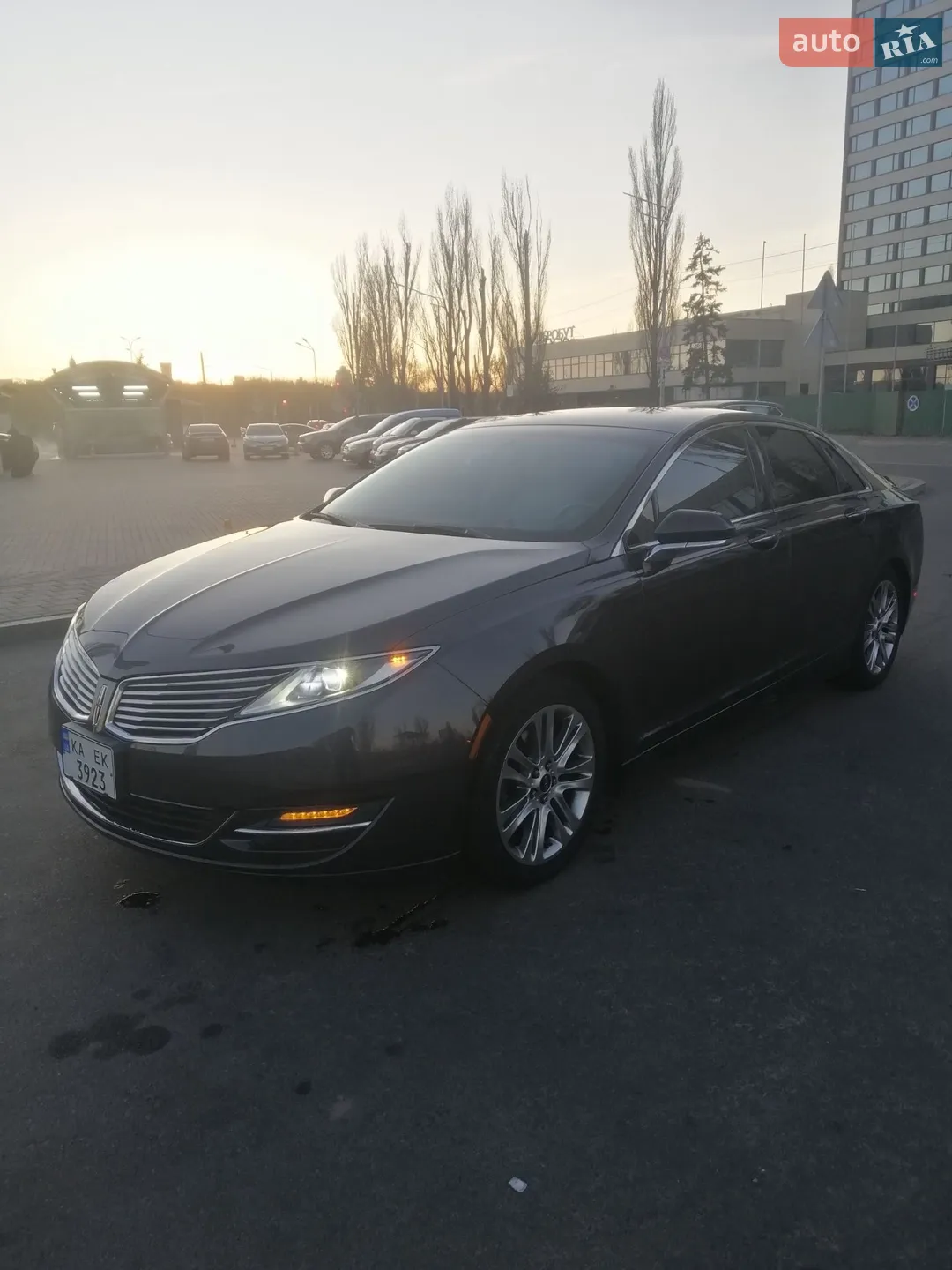 2013 Lincoln MKZ - мініатюра 2