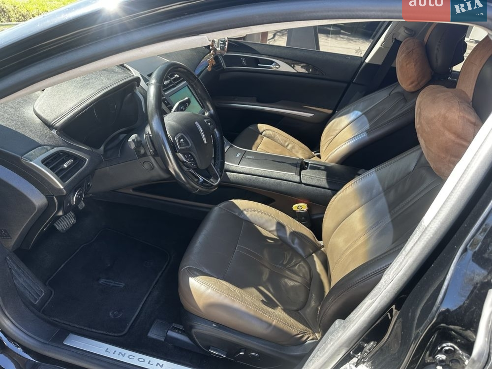 2015 Lincoln MKZ - мініатюра 12