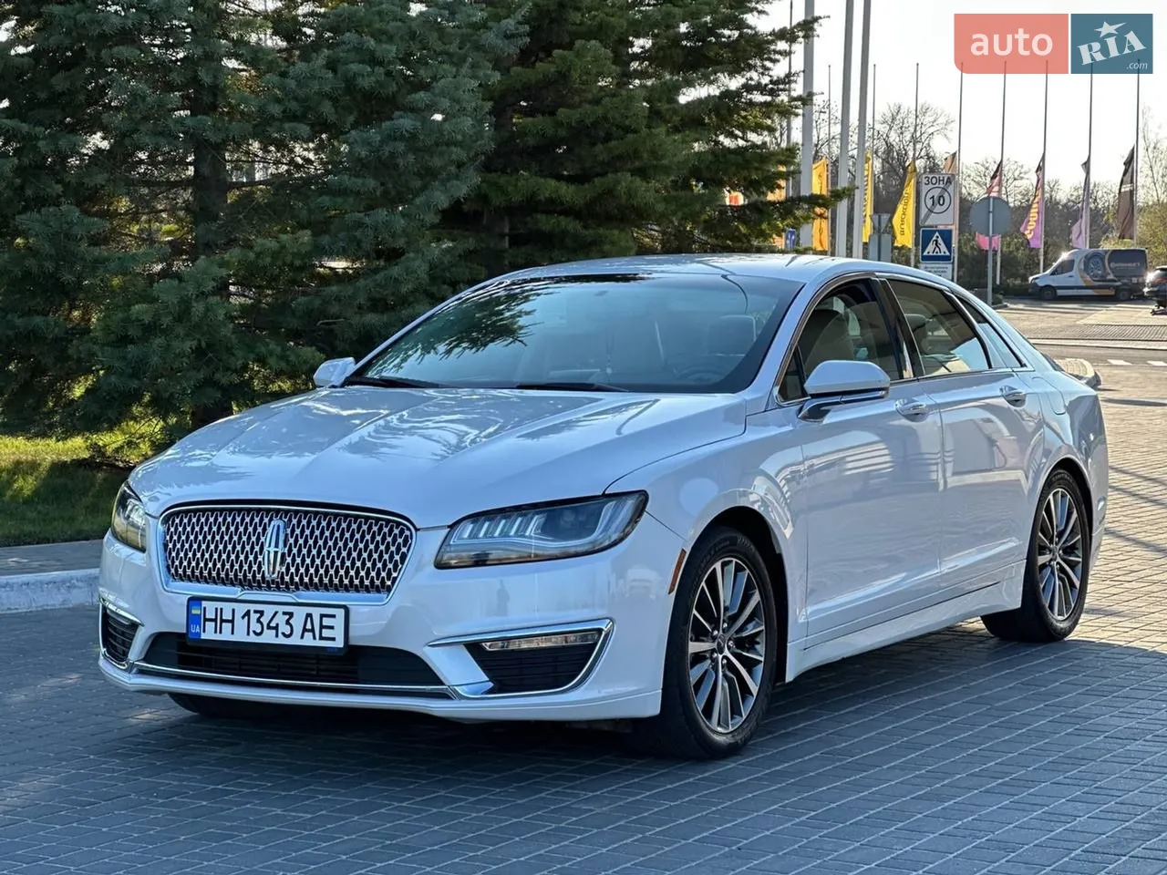 2016 Lincoln MKZ - мініатюра 24