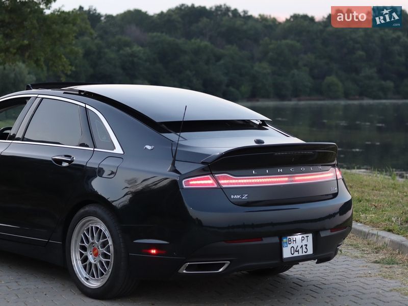Седан Lincoln MKZ 2014 в Ізмаїлі