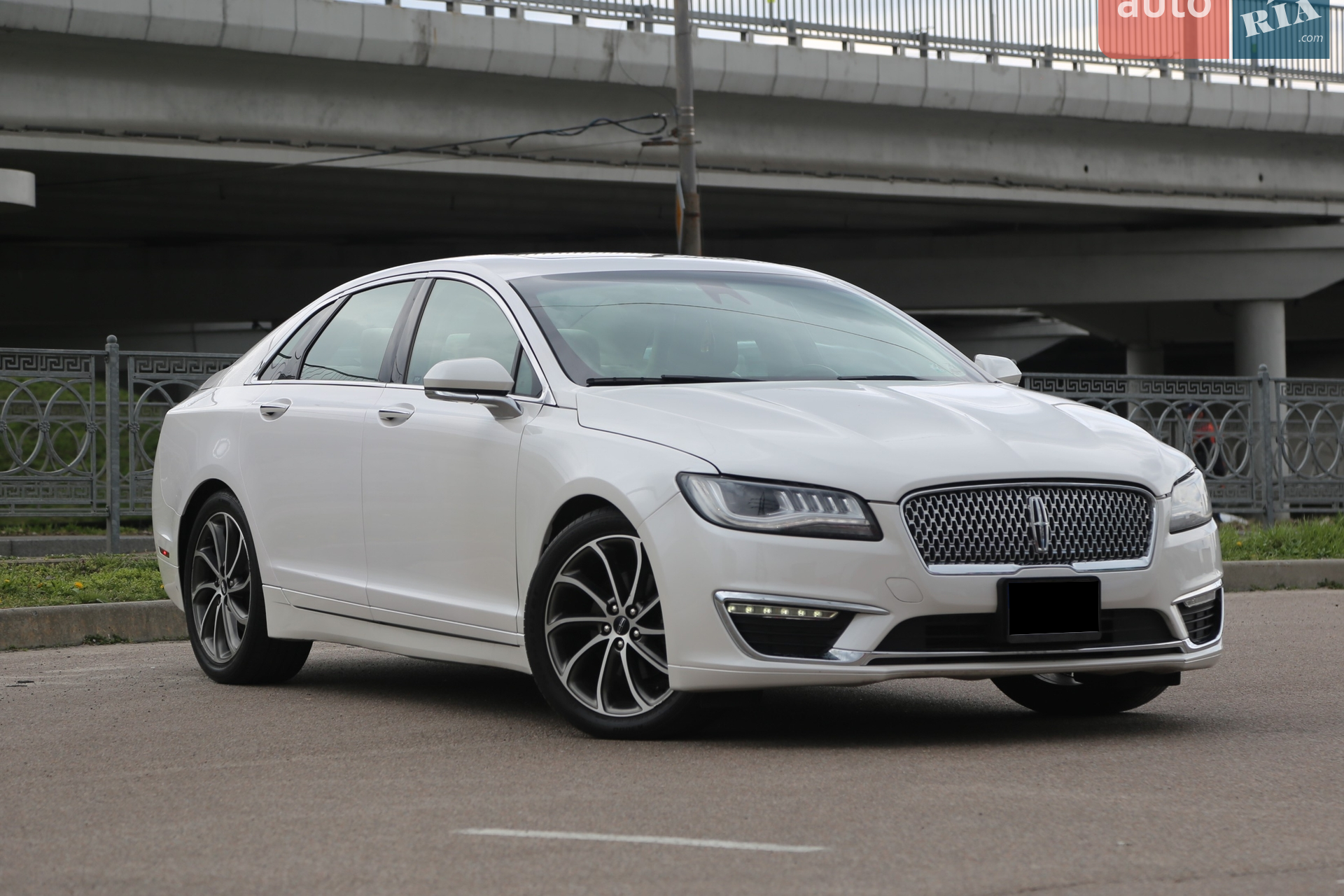 2019 Lincoln MKZ - фото 1