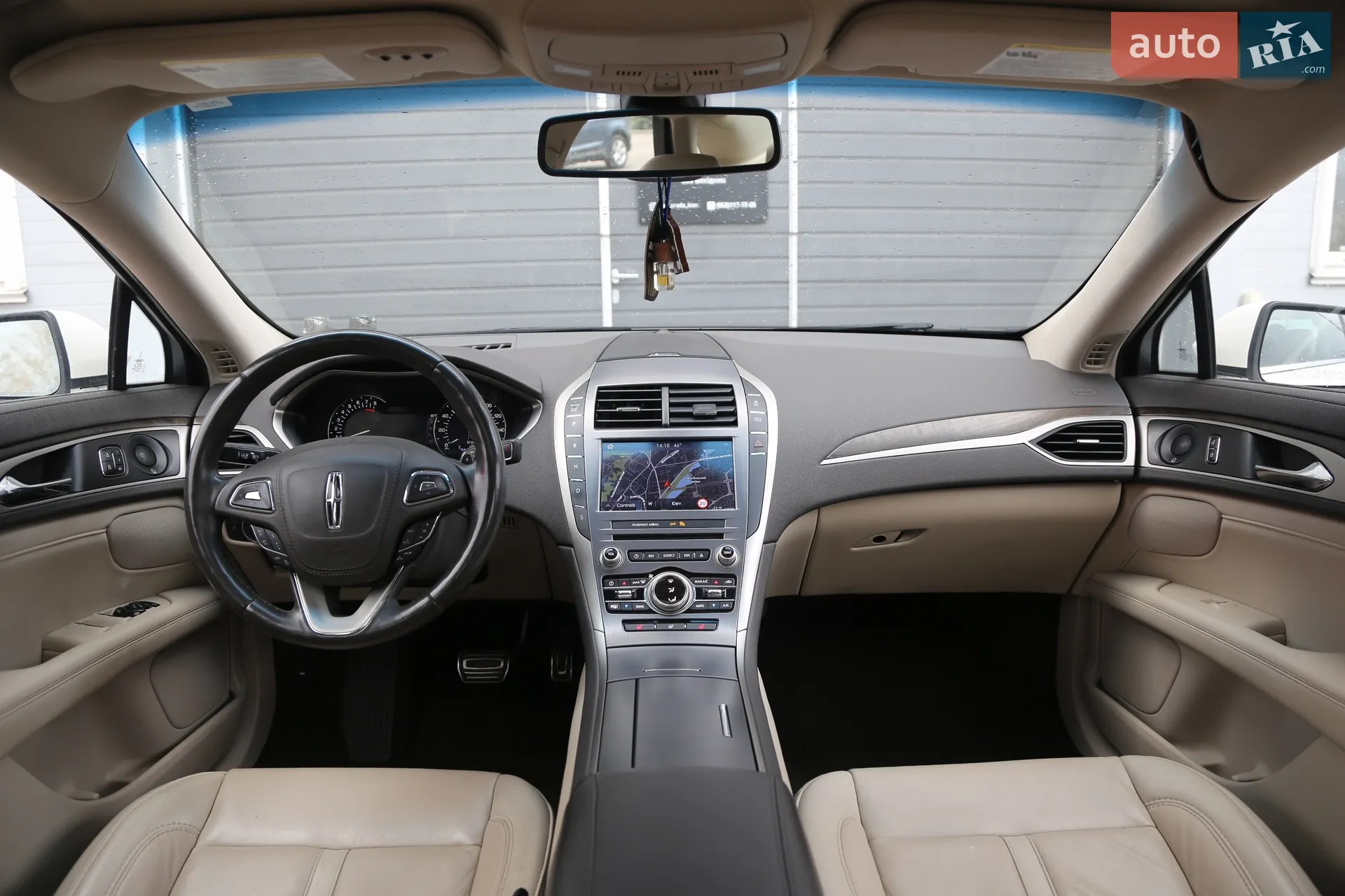 2019 Lincoln MKZ - мініатюра 16