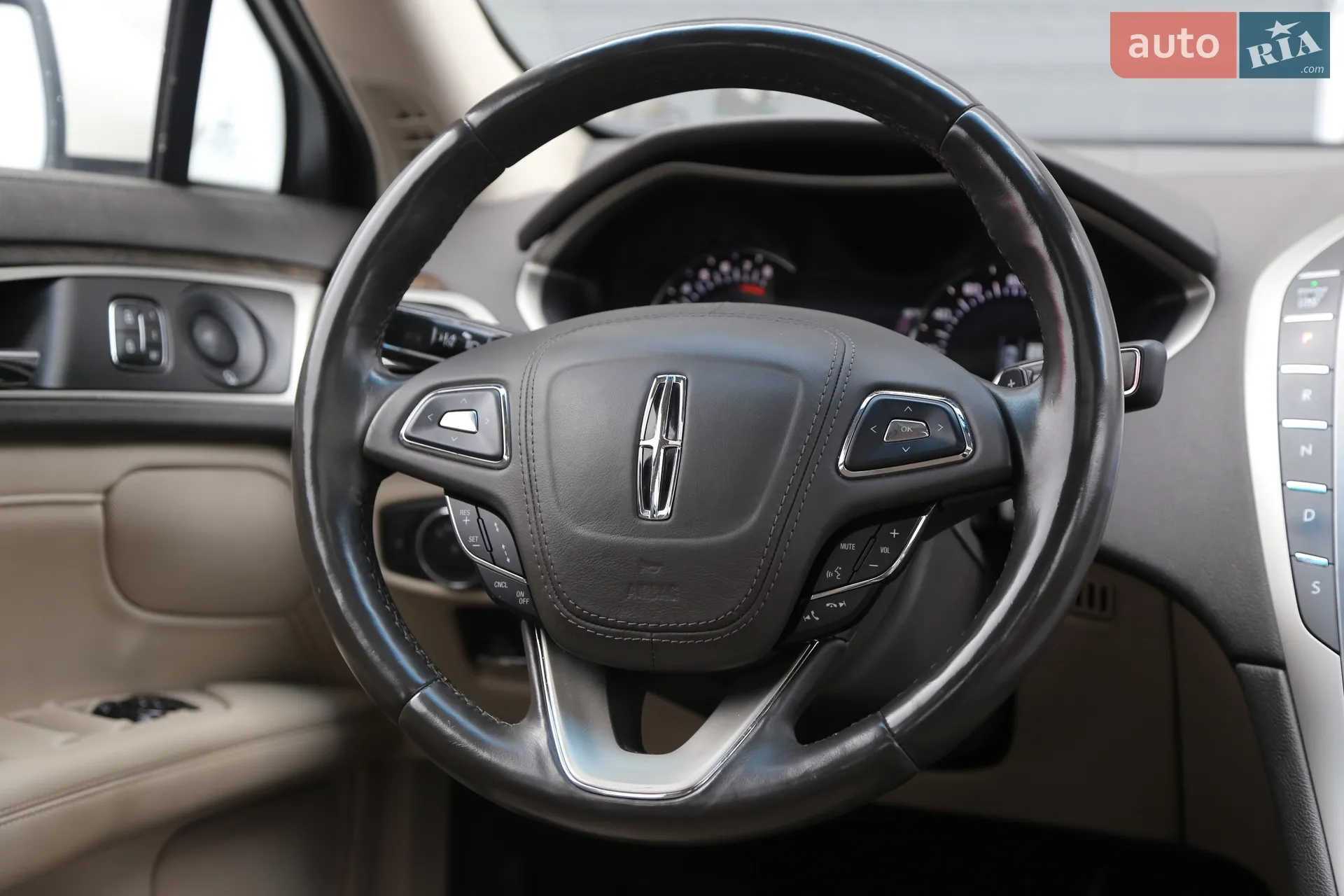 2019 Lincoln MKZ - мініатюра 18