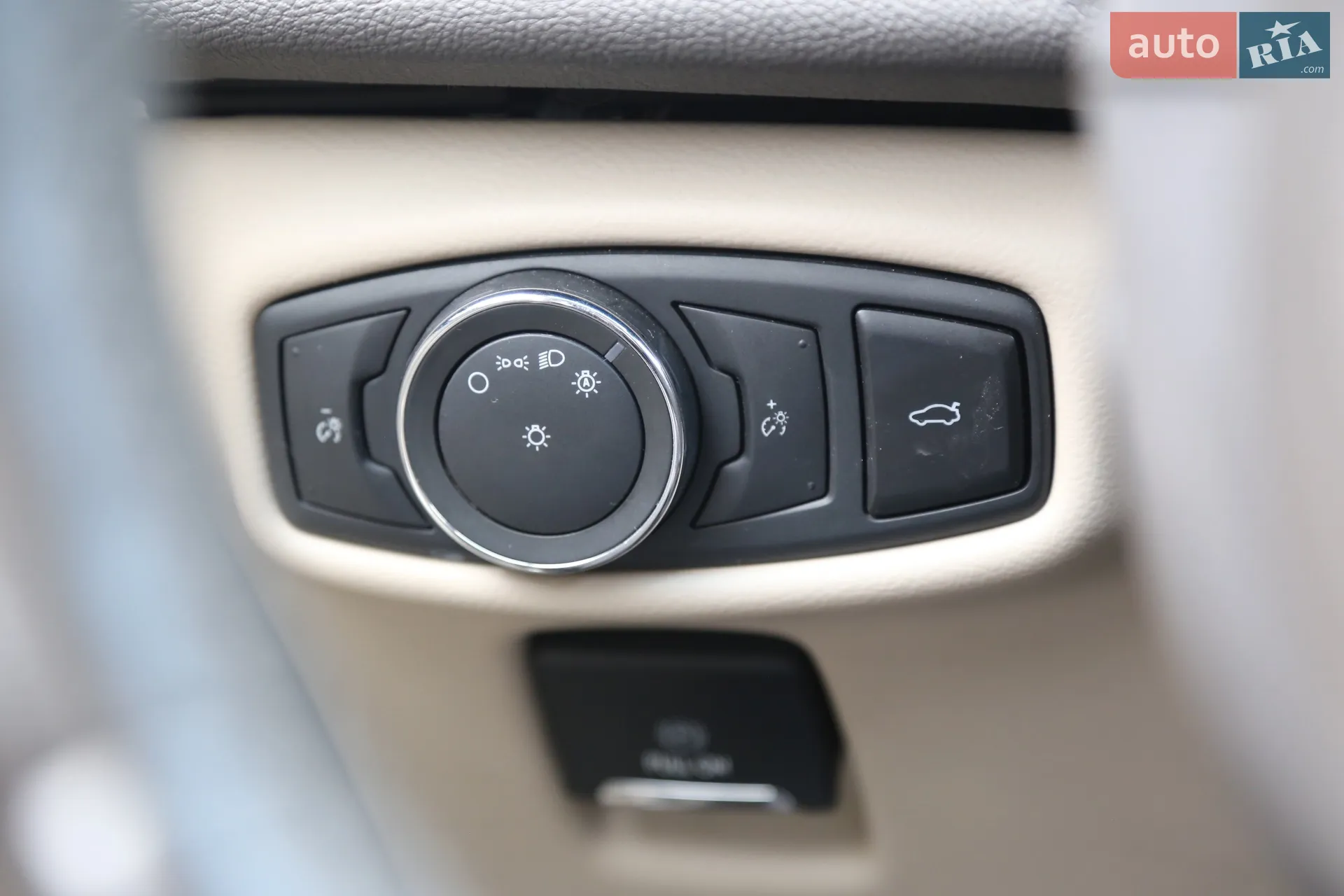 2019 Lincoln MKZ - мініатюра 32