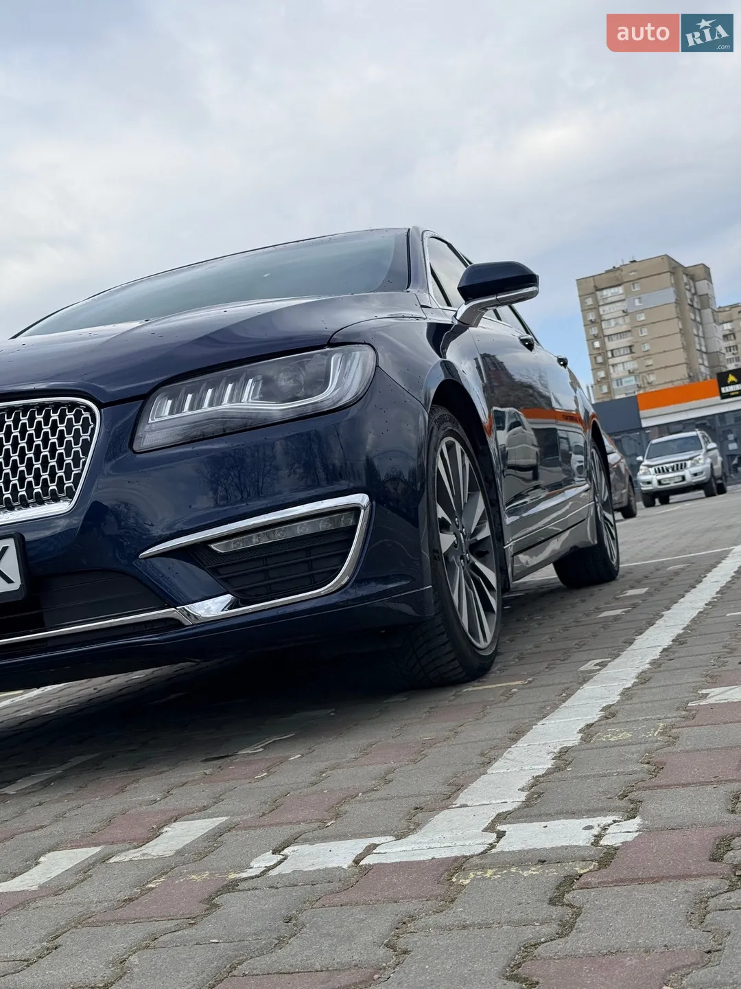 2017 Lincoln MKZ - мініатюра 3