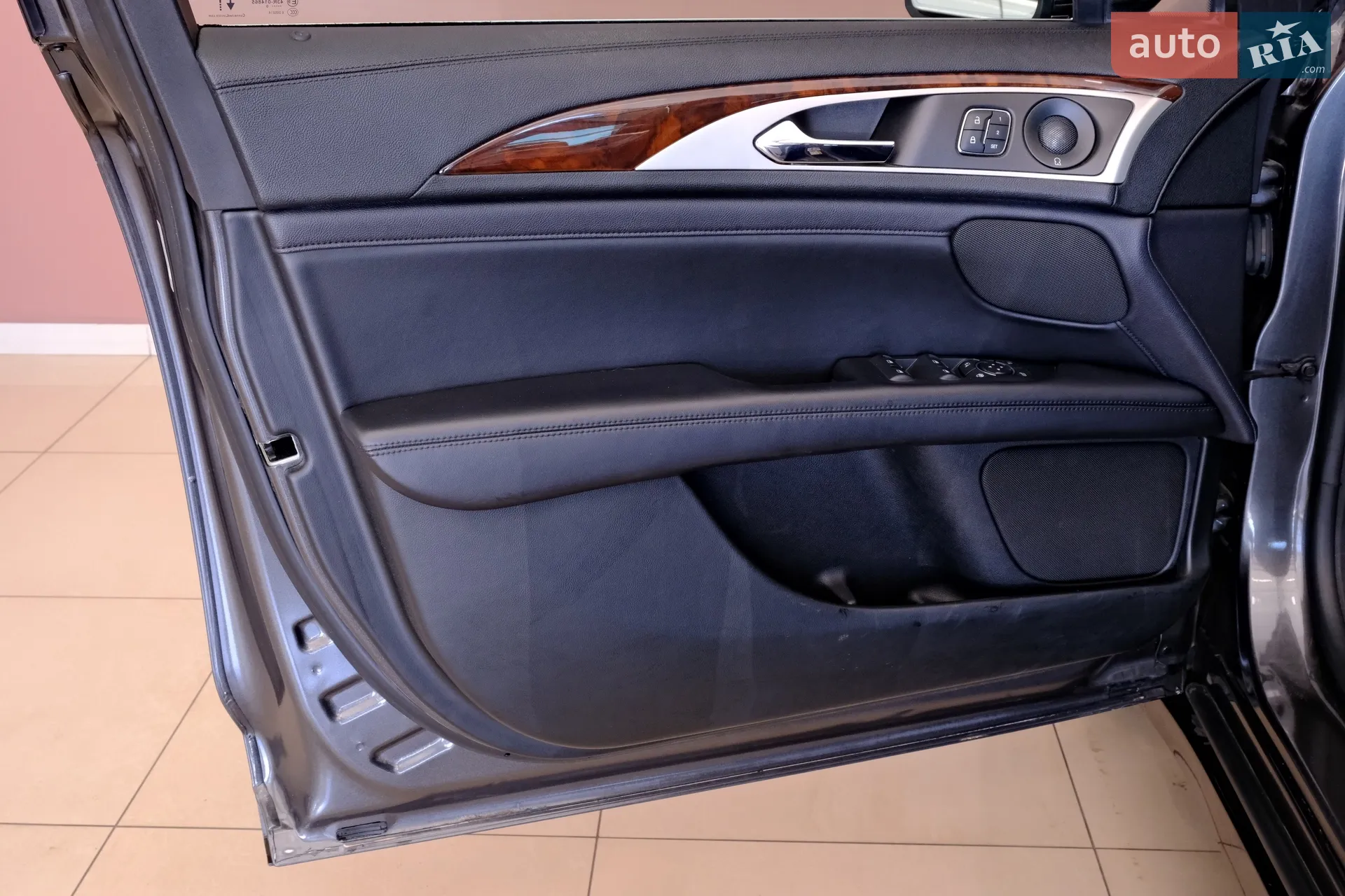 2020 Lincoln MKZ - мініатюра 25