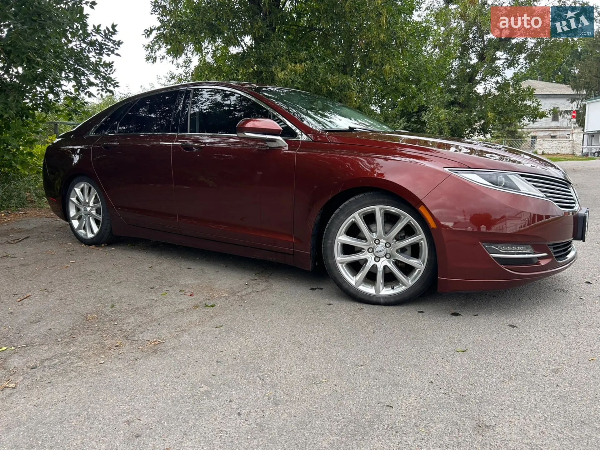 2016 Lincoln MKZ - мініатюра 3