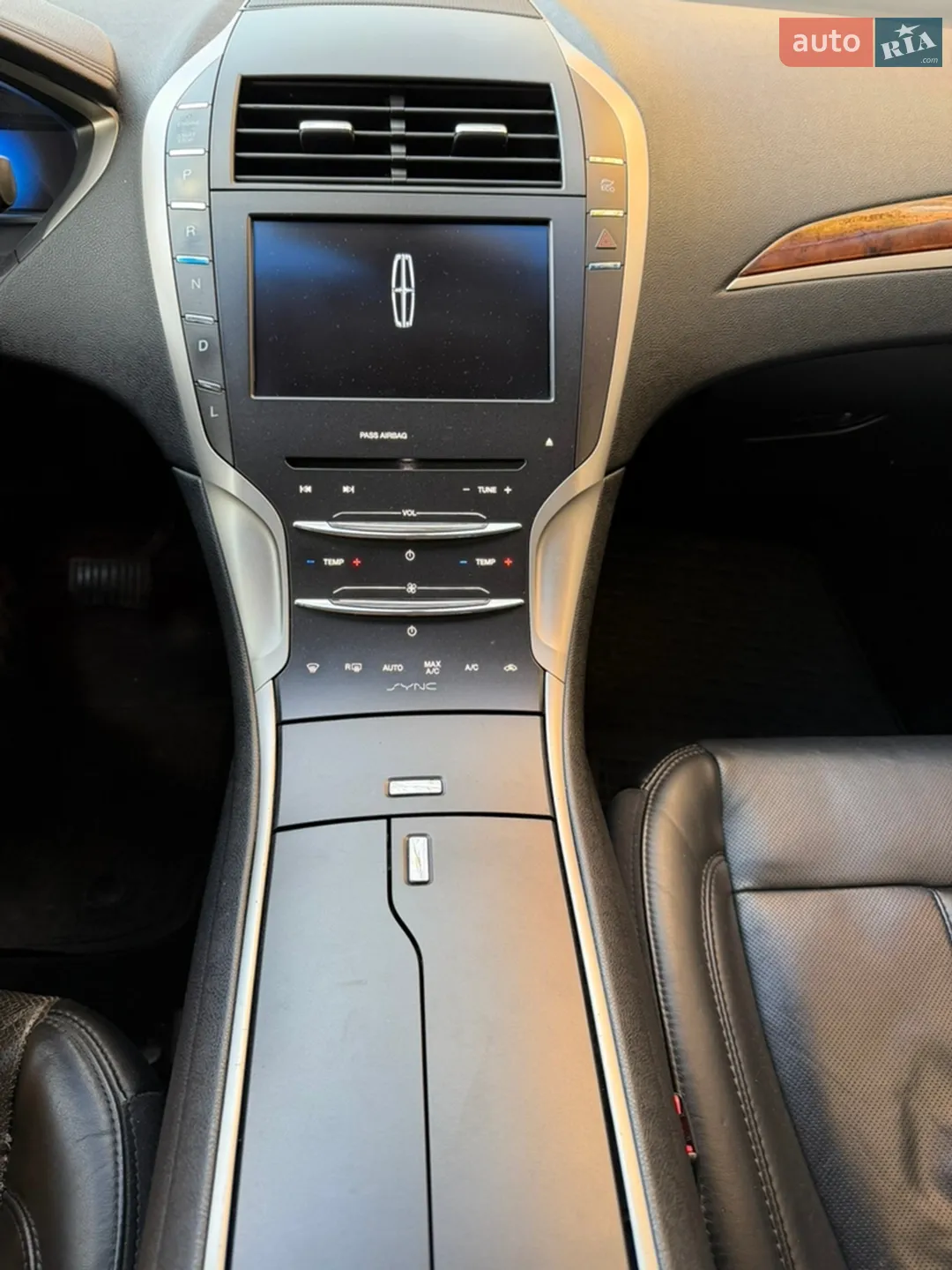 2016 Lincoln MKZ - мініатюра 15
