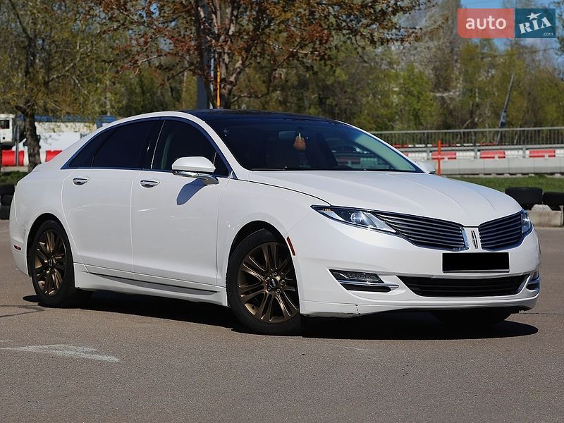 Lincoln MKZ 2014