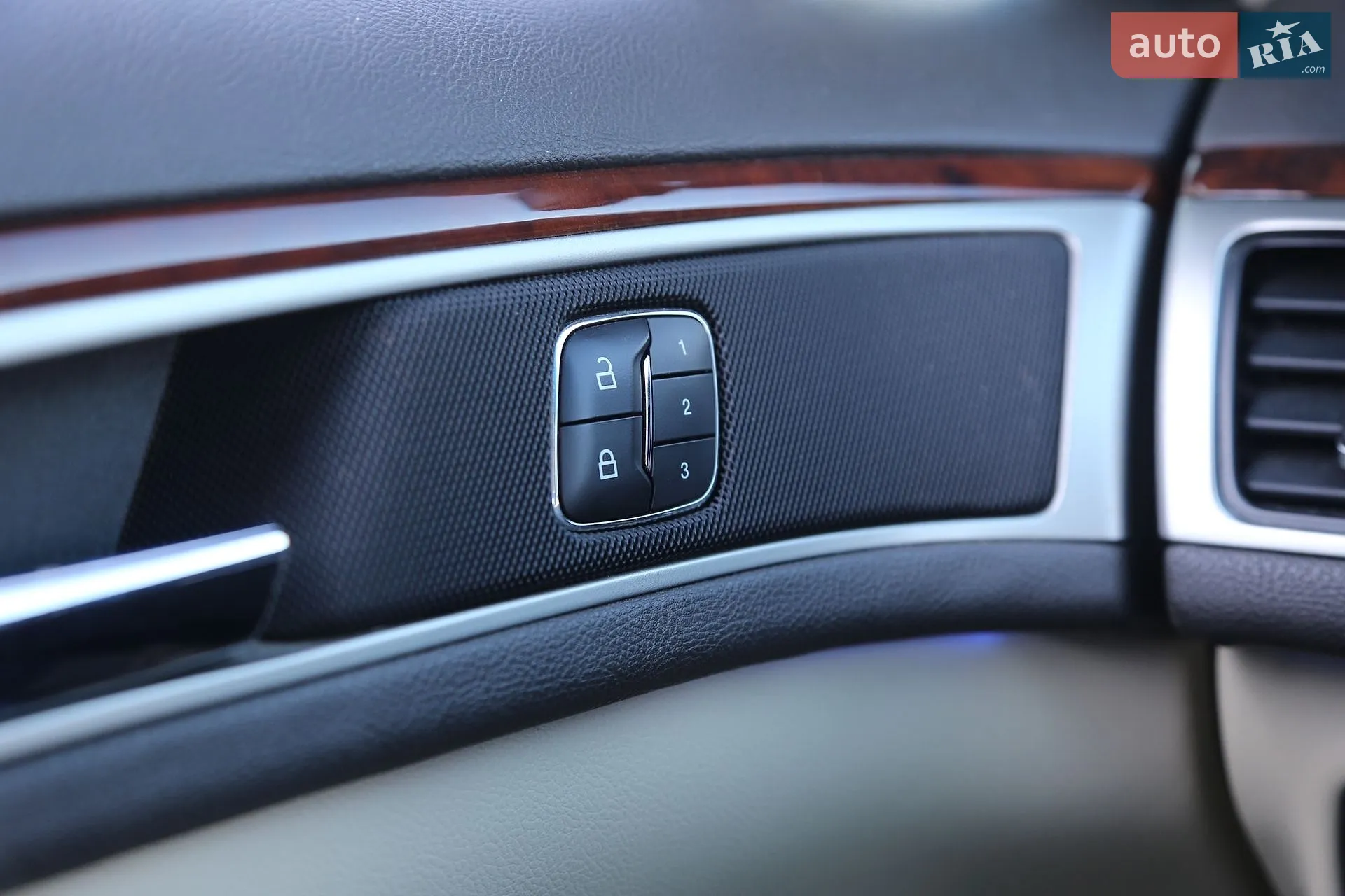2014 Lincoln MKZ - мініатюра 27