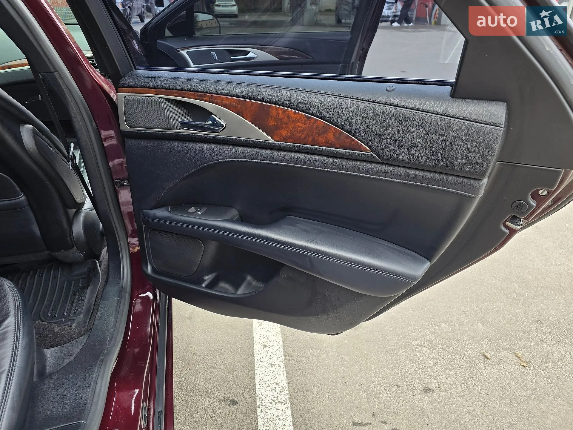2016 Lincoln MKZ - мініатюра 16