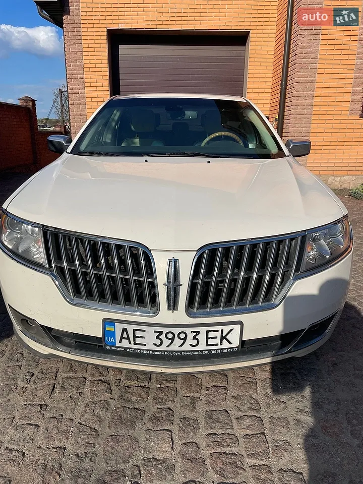 2011 Lincoln MKZ - мініатюра 8