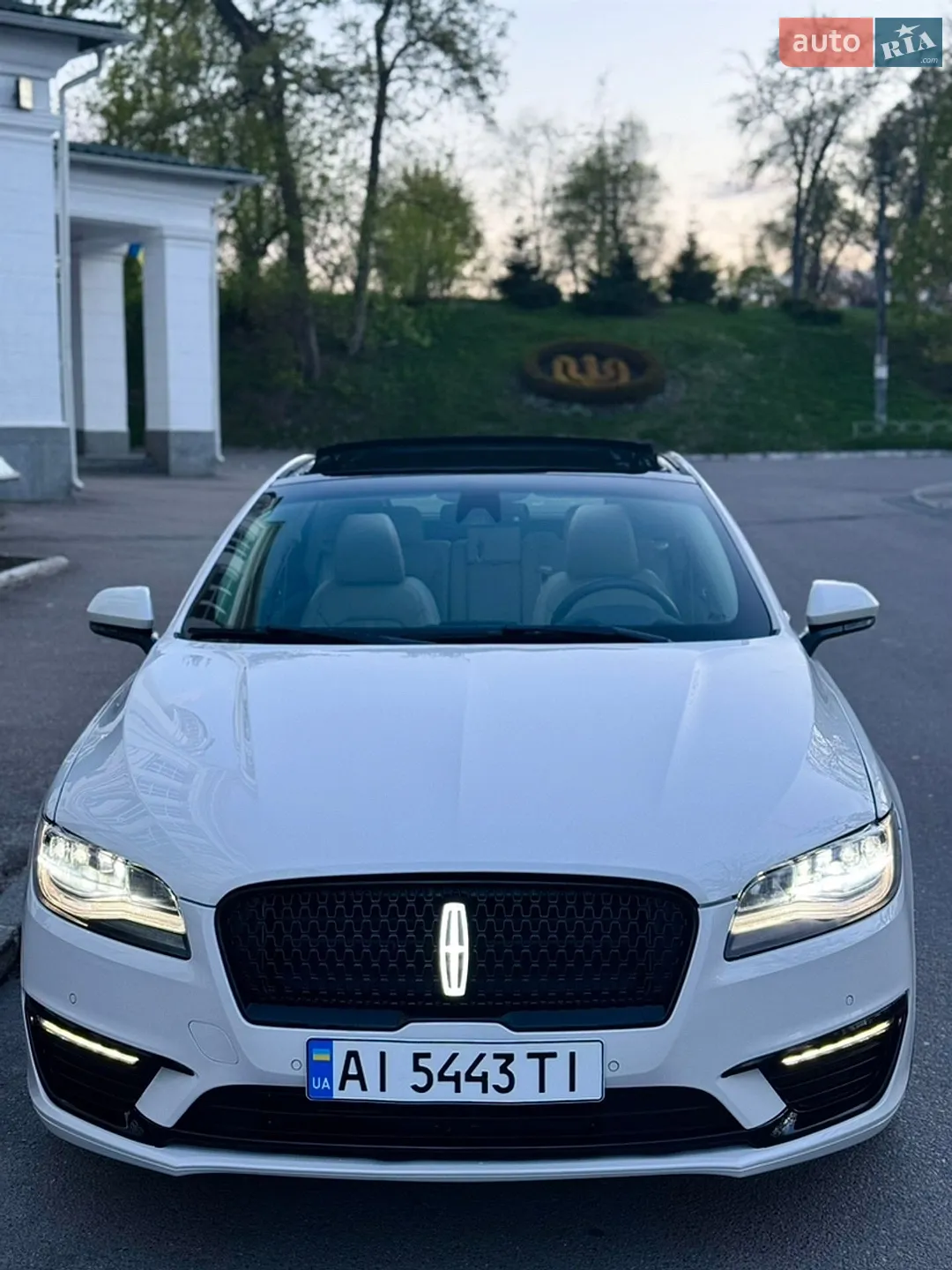 2019 Lincoln MKZ - мініатюра 4