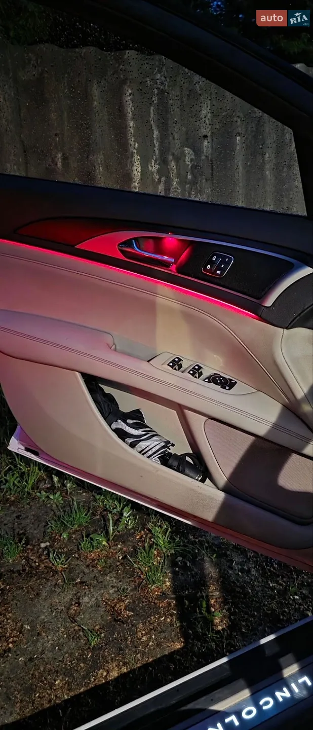 2016 Lincoln MKZ - мініатюра 35